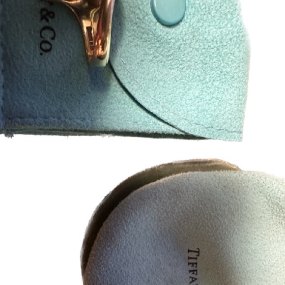 Rare Vintage Tiffany and Co Ring 14K Gold - Picture 2 of 3